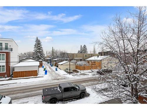 1-3716 16 Street Sw, Calgary, AB - Outdoor