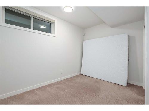 1-3716 16 Street Sw, Calgary, AB - Indoor Photo Showing Other Room