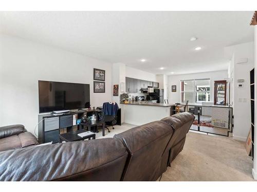 508 Silverado Skies Common Sw, Calgary, AB - Indoor Photo Showing Living Room