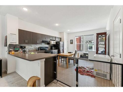 508 Silverado Skies Common Sw, Calgary, AB - Indoor Photo Showing Kitchen