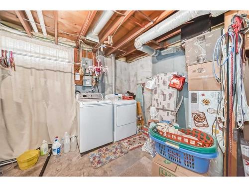 8312 46 Avenue Nw, Calgary, AB - Indoor Photo Showing Laundry Room