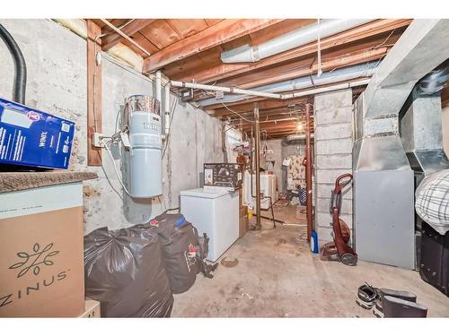 8312 46 Avenue Nw, Calgary, AB - Indoor Photo Showing Basement