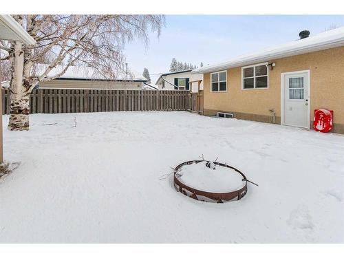 5 Mcleod Crescent, Olds, AB - Outdoor With Exterior