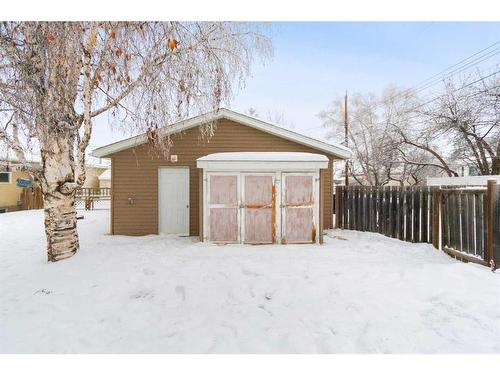 5 Mcleod Crescent, Olds, AB - Outdoor