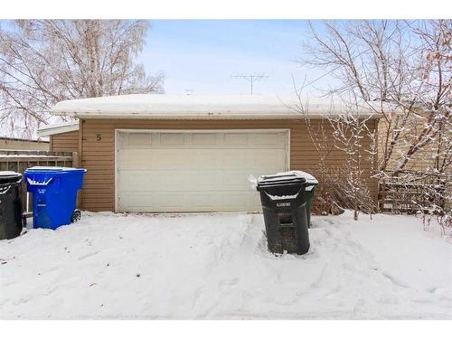 5 Mcleod Crescent, Olds, AB - Outdoor With Exterior