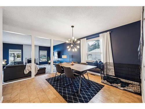 739 Queensland Drive Se, Calgary, AB - Indoor