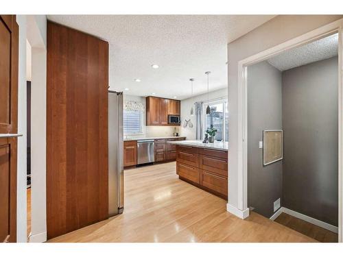 739 Queensland Drive Se, Calgary, AB - Indoor Photo Showing Kitchen