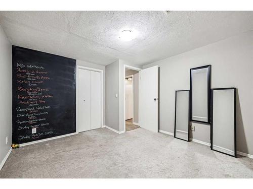 739 Queensland Drive Se, Calgary, AB - Indoor Photo Showing Other Room