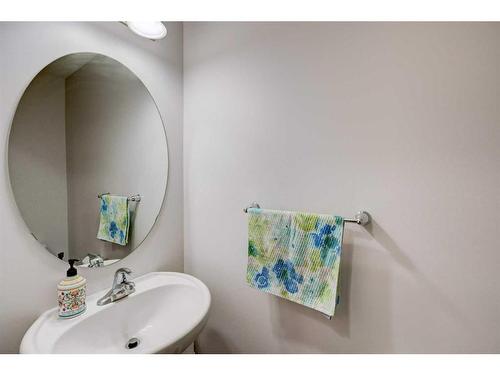 158 Cityscape Boulevard Ne, Calgary, AB - Indoor Photo Showing Bathroom