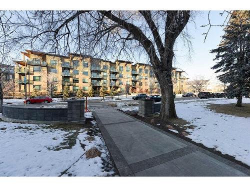 108-145 Burma Star Road Sw, Calgary, AB - Outdoor