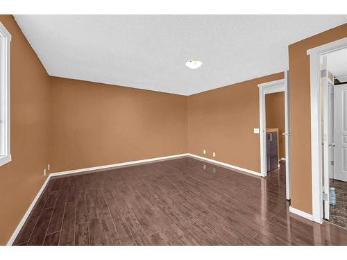 44-1515 Falconridge Drive Ne, Calgary, AB - Indoor Photo Showing Other Room