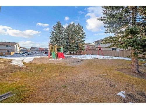 44-1515 Falconridge Drive Ne, Calgary, AB - Outdoor