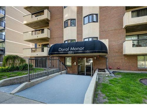 201-1311 15 Avenue Sw, Calgary, AB - Outdoor With Balcony With Exterior