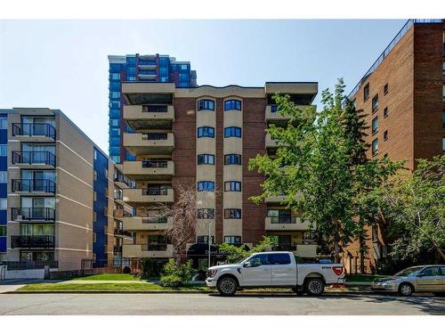 201-1311 15 Avenue Sw, Calgary, AB - Outdoor With Balcony With Facade