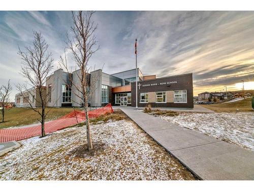 213 Sherwood Lane Nw, Calgary, AB - Outdoor