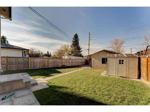 4851 Mardale Road Ne, Calgary, AB - Outdoor