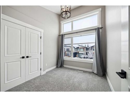 2114 Victoria Crescent Nw, Calgary, AB - Indoor