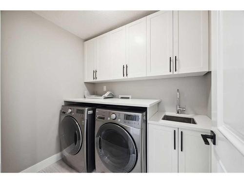 2114 Victoria Crescent Nw, Calgary, AB - Indoor Photo Showing Laundry Room