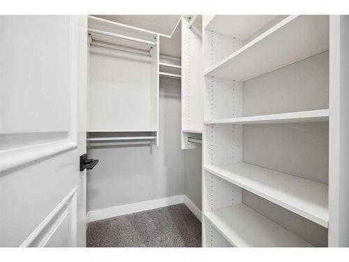 2114 Victoria Crescent Nw, Calgary, AB - Indoor With Storage