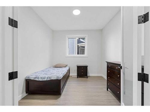 177 Saddlelake Terrace Ne, Calgary, AB - Indoor Photo Showing Bedroom