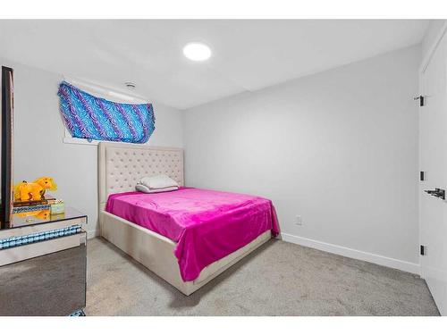 177 Saddlelake Terrace Ne, Calgary, AB - Indoor Photo Showing Bedroom