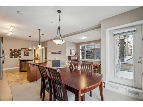 104-35 Aspenmont Heights Sw, Calgary, AB - Indoor Photo Showing Dining Room