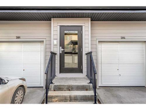 202-135 Redstone Ne, Calgary, AB - 