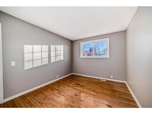 360 Abinger Crescent Ne, Calgary, AB - Indoor Photo Showing Other Room