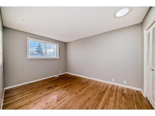 360 Abinger Crescent Ne, Calgary, AB - Indoor Photo Showing Other Room