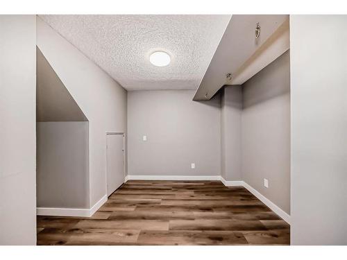 360 Abinger Crescent Ne, Calgary, AB - Indoor Photo Showing Other Room