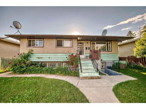 915 39 Street Se, Calgary, AB - Outdoor