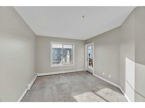 405-2715 12 Avenue Se, Calgary, AB - Indoor Photo Showing Other Room