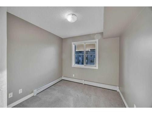 405-2715 12 Avenue Se, Calgary, AB - Indoor Photo Showing Other Room