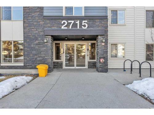 405-2715 12 Avenue Se, Calgary, AB - Outdoor