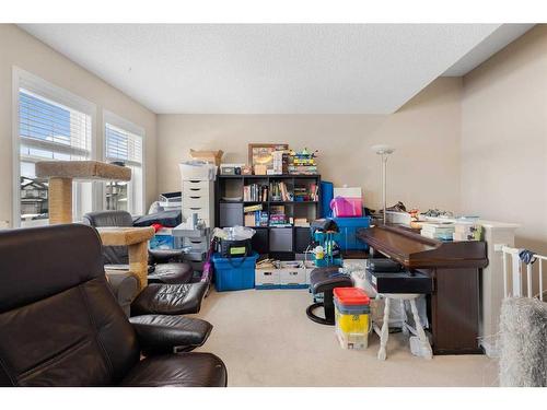 308 Evermeadow Road Sw, Calgary, AB - Indoor