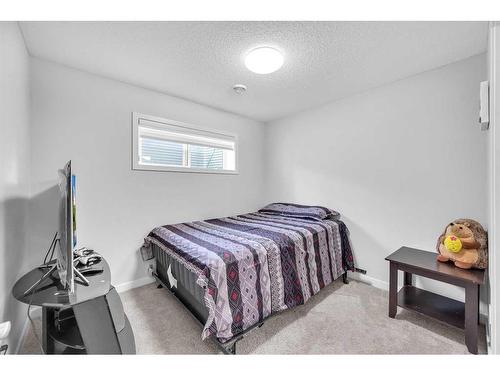 520-32 Red Embers Parade Ne, Calgary, AB - Indoor Photo Showing Bedroom