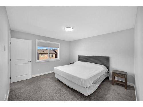 469 Creekrun Crescent Sw, Airdrie, AB - Indoor Photo Showing Bedroom