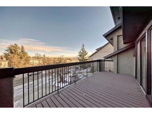 5823 Coach Hill Road Sw, Calgary, AB - Outdoor With Exterior