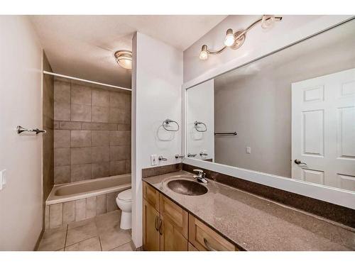 5823 Coach Hill Road Sw, Calgary, AB - Indoor Photo Showing Bathroom