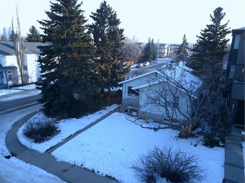 2301 3 Avenue Nw, Calgary, AB - Outdoor