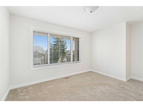 49 Edgeland Close Nw, Calgary, AB - Indoor Photo Showing Other Room