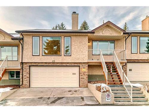 49 Edgeland Close Nw, Calgary, AB - Indoor Photo Showing Garage