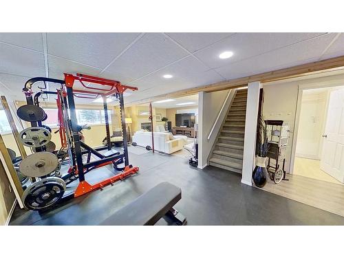 292185 Township Road 264, Rural Rocky View County, AB - Indoor Photo Showing Gym Room