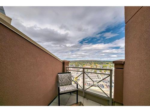 904-1726 14 Avenue Nw, Calgary, AB - Outdoor With Balcony With Exterior