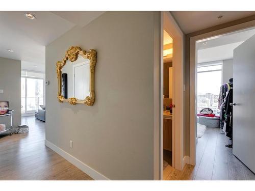 1509-1122 3 Street Se, Calgary, AB - Indoor Photo Showing Other Room