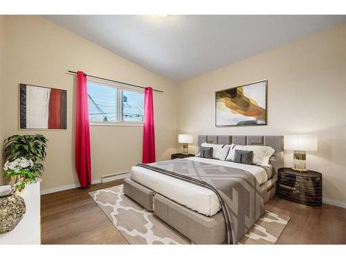 103 38A Avenue Sw, Calgary, AB - Indoor Photo Showing Bedroom