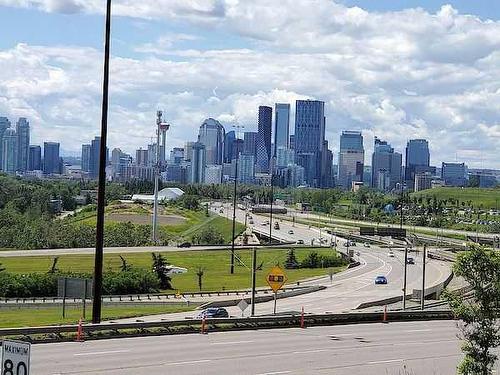 903 18 Street Ne, Calgary, AB - Outdoor With View