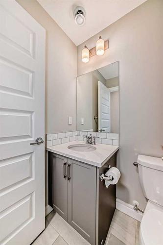 4377 Seton Drive Se, Calgary, AB - Indoor Photo Showing Bathroom