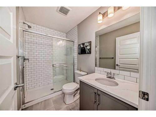 4377 Seton Drive Se, Calgary, AB - Indoor Photo Showing Bathroom