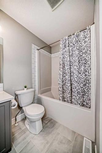 4377 Seton Drive Se, Calgary, AB - Indoor Photo Showing Bathroom